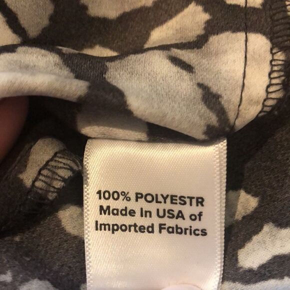 Peyton Jensen sleeveless animal print too medium - Picture 7 of 9